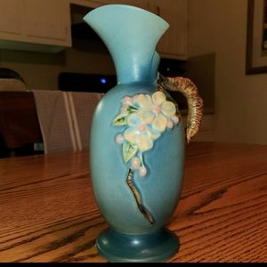 CRoseville Apple blossom Pottery 316-8